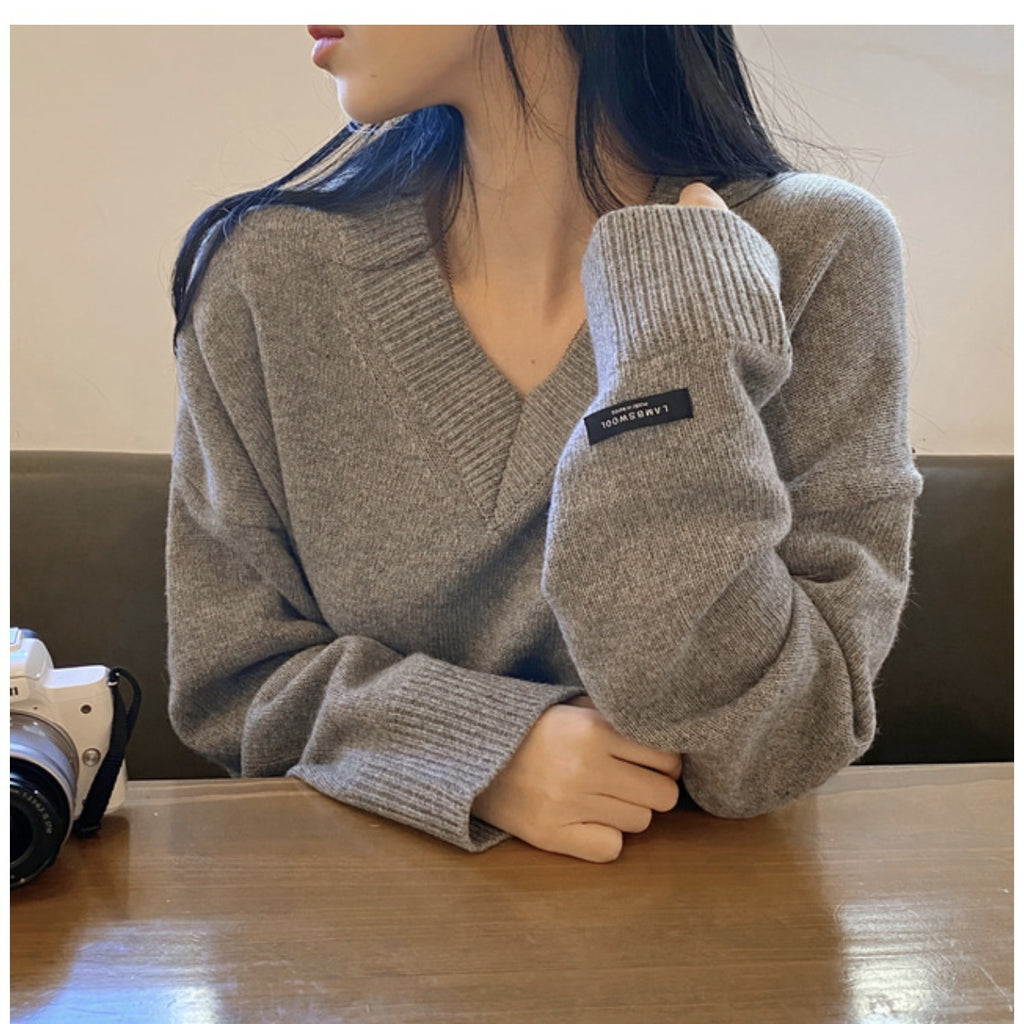 Suéter de Pullover de Cuello en V en Colores Sólidos para un Estilo Academia Oscura