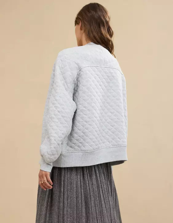 Chaqueta Bomber con Cierre de Botones a Presión para Mujer – Estilo Moderno
