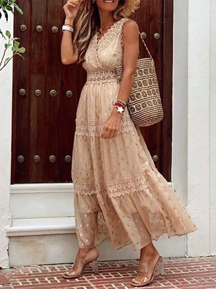 Vestido largo con diseño elegante y detalles delicados