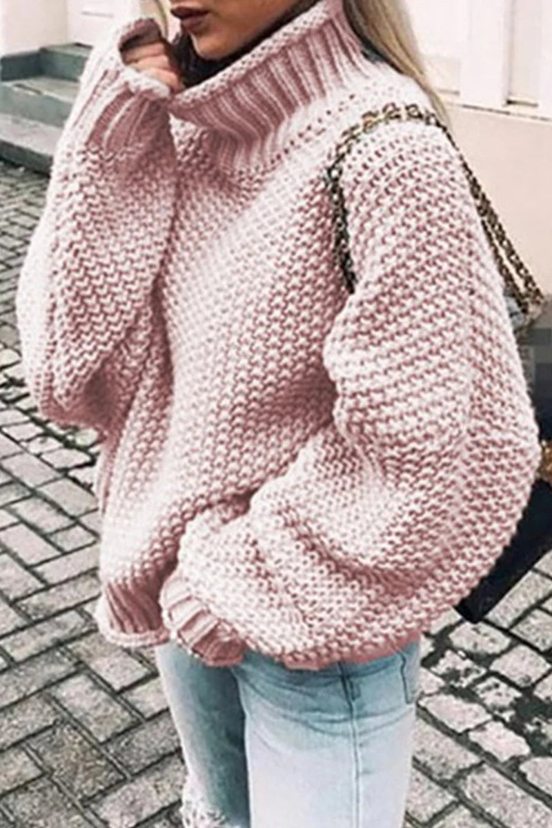Suéter de invierno acogedor con cuello alto