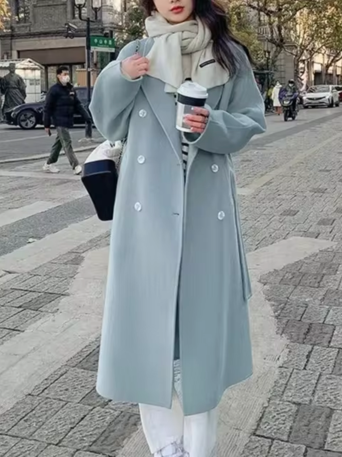 Abrigo largo con botones para mujer, diseño elegante y cómodo