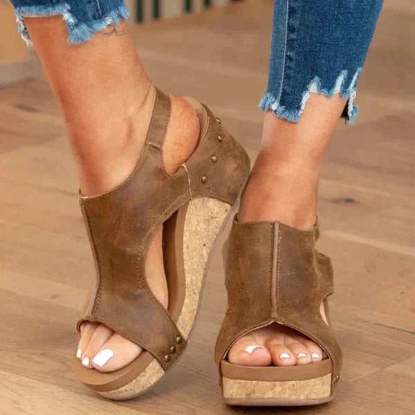 Sandalias casuales para mujer con plataforma baja y diseño moderno