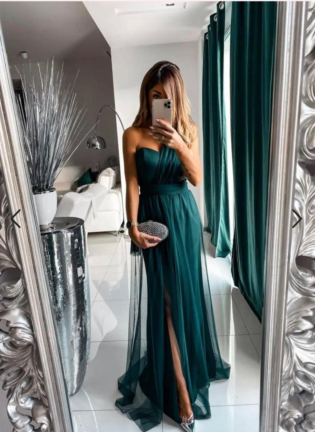 Vestido largo de fiesta asimétrico con detalle de velo en la falda