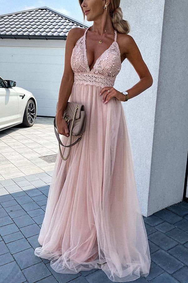 Vestido Largo Elegante con Pliegues y Espalda Descubierta con Escote Profundo