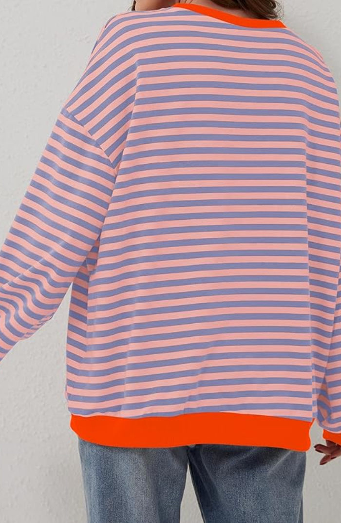Suéter Oversize con Rayas para un Mira Moderno