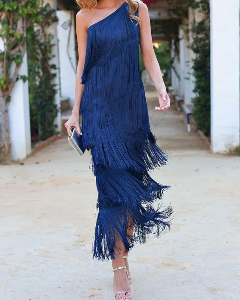 Vestido midi largo con flecos y diseño de un solo hombro elegante