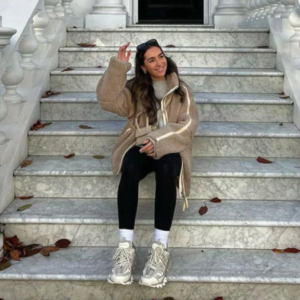 Chaqueta de Mujer Moderna y Cálida con Diseño Acogedor para Invierno