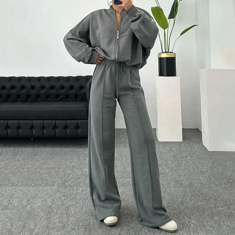 Conjunto deportivo casual para mujer con chaqueta de cremallera y pantalón acampanado de talle alto