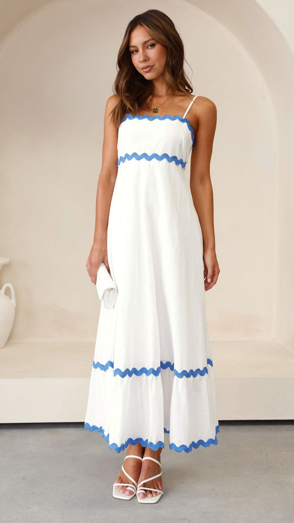 Vestido largo elegante con tirantes finos