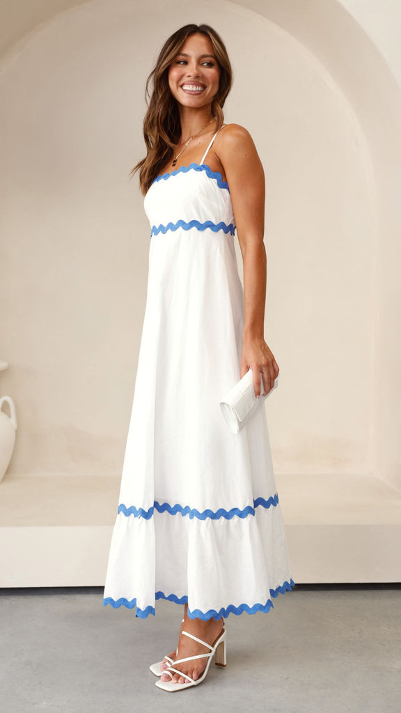 Vestido largo elegante con tirantes finos