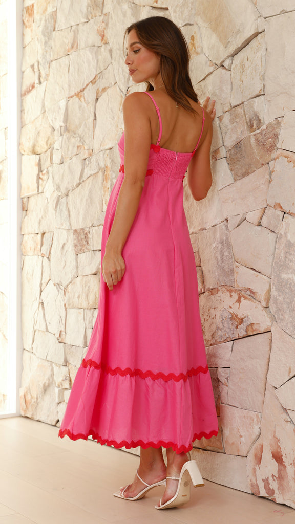 Vestido largo elegante con tirantes finos