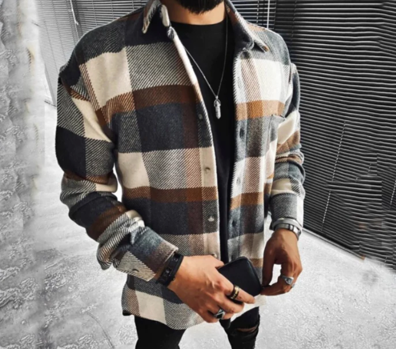 Camisa de hombre con diseño de cuadros y cierre de botones ideal para un estilo casual