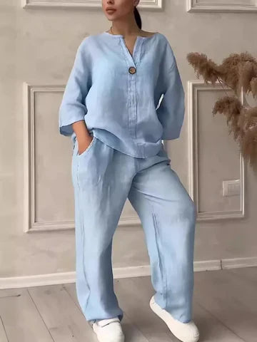 Conjunto moderno para mujer con diseño elegante y versátil