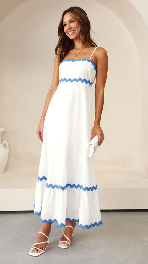 Vestido largo elegante con tirantes finos