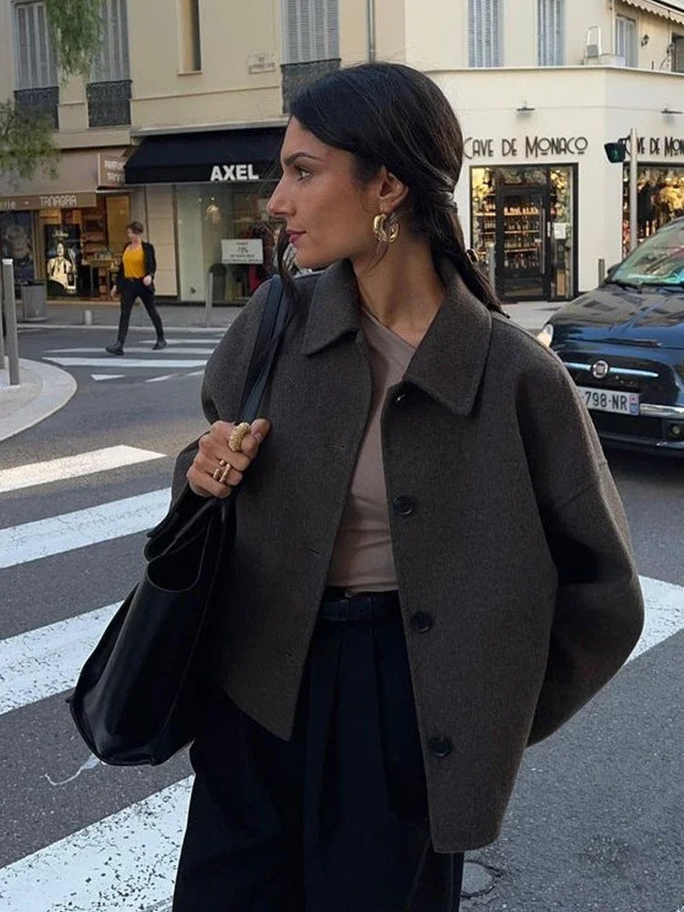 Abrigo Informal Elegante para Mujeres Sofisticadas