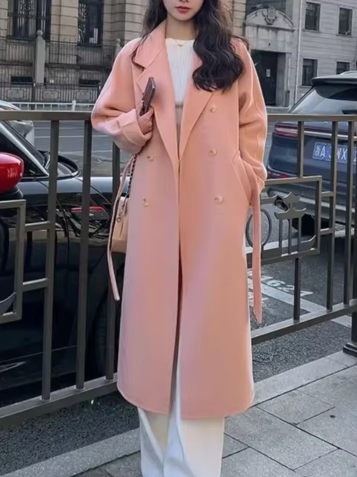 Abrigo largo con botones para mujer, diseño elegante y cómodo