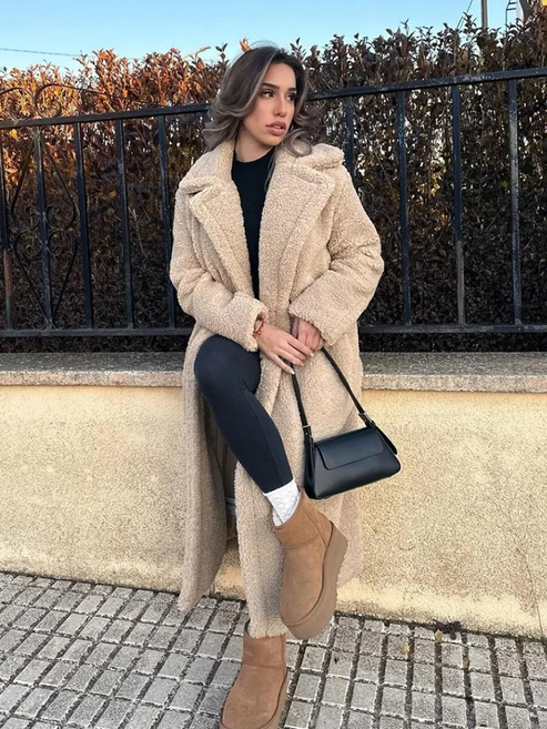 Chaqueta larga para mujer ideal para otoño con diseño acogedor