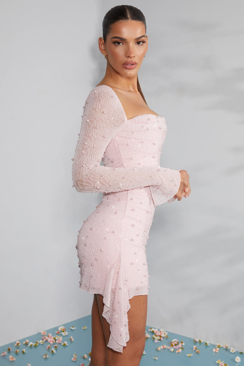 Vestido mini elegante para mujer con detalles de perlas y mangas largas