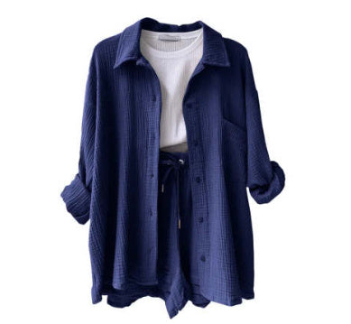 Conjunto veraniego de camisa fluida con botones y pantalón corto a juego para mujer