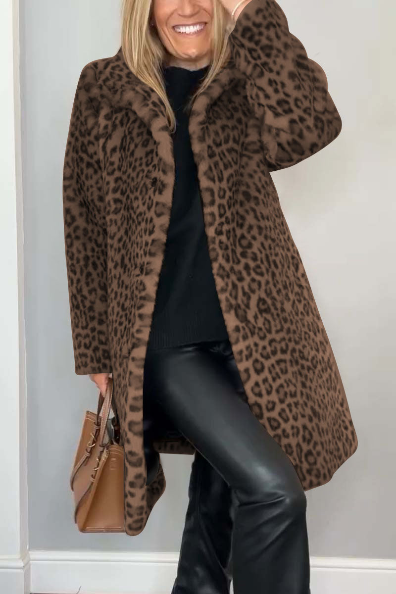 Elegante Abrigo de Invierno para Mujer con Estampado de Leopardo y Solapas Modernas