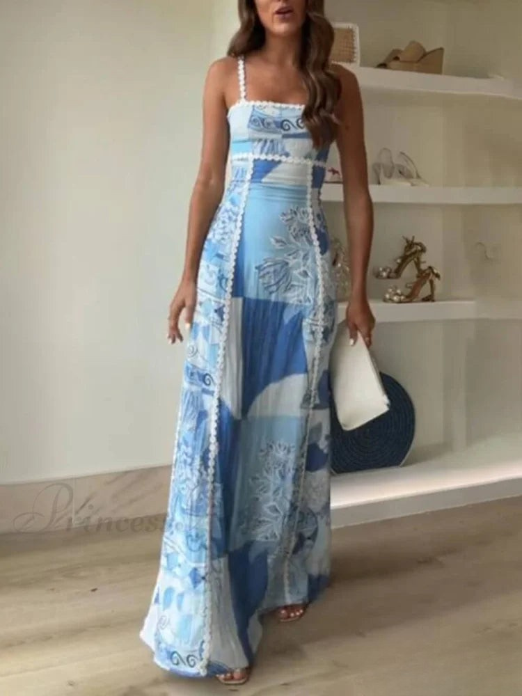 Vestido largo moderno con diseño ajustado y falda con vuelo