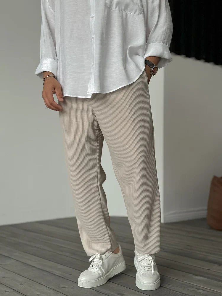 Pantalones elegantes para hombre con ajuste cómodo y diseño moderno