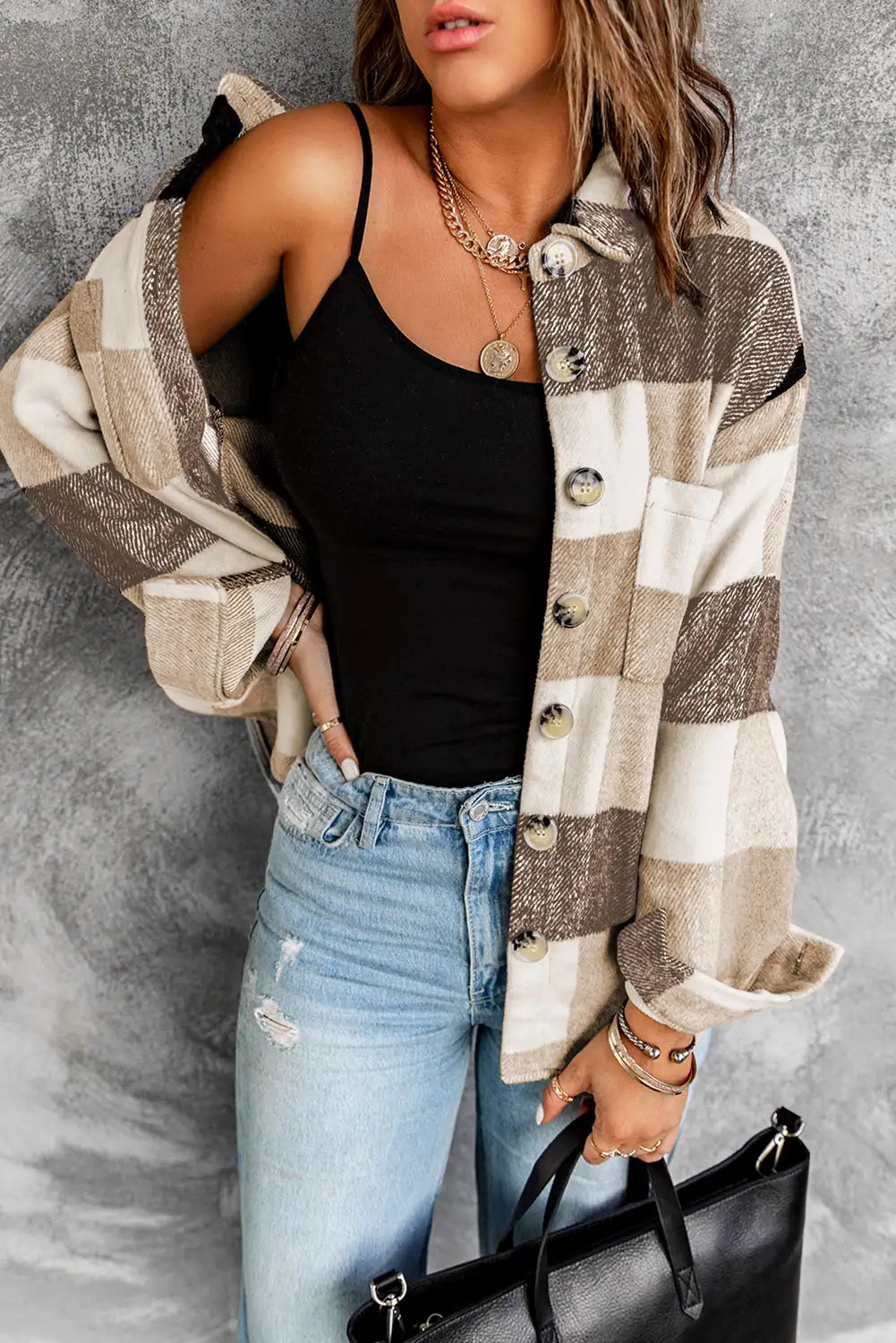 Chaqueta de Cuadros en Bloque de Color Caqui para un Estilo de Invierno Sin Esfuerzo