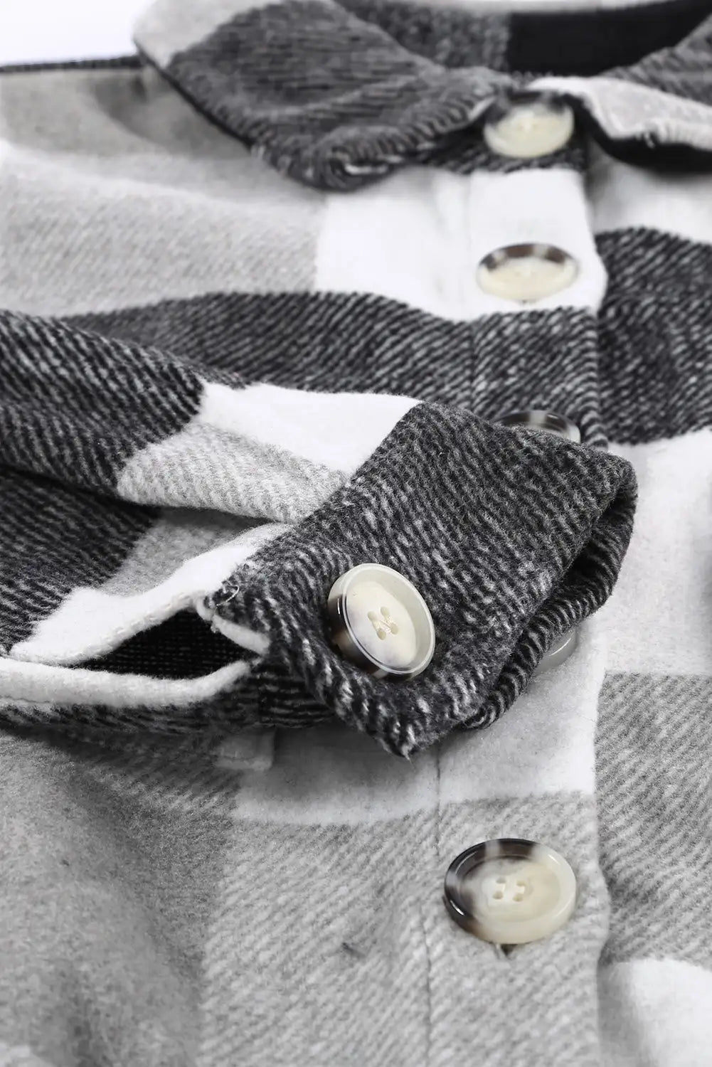 Chaqueta de Cuadros en Bloque de Color Caqui para un Estilo de Invierno Sin Esfuerzo