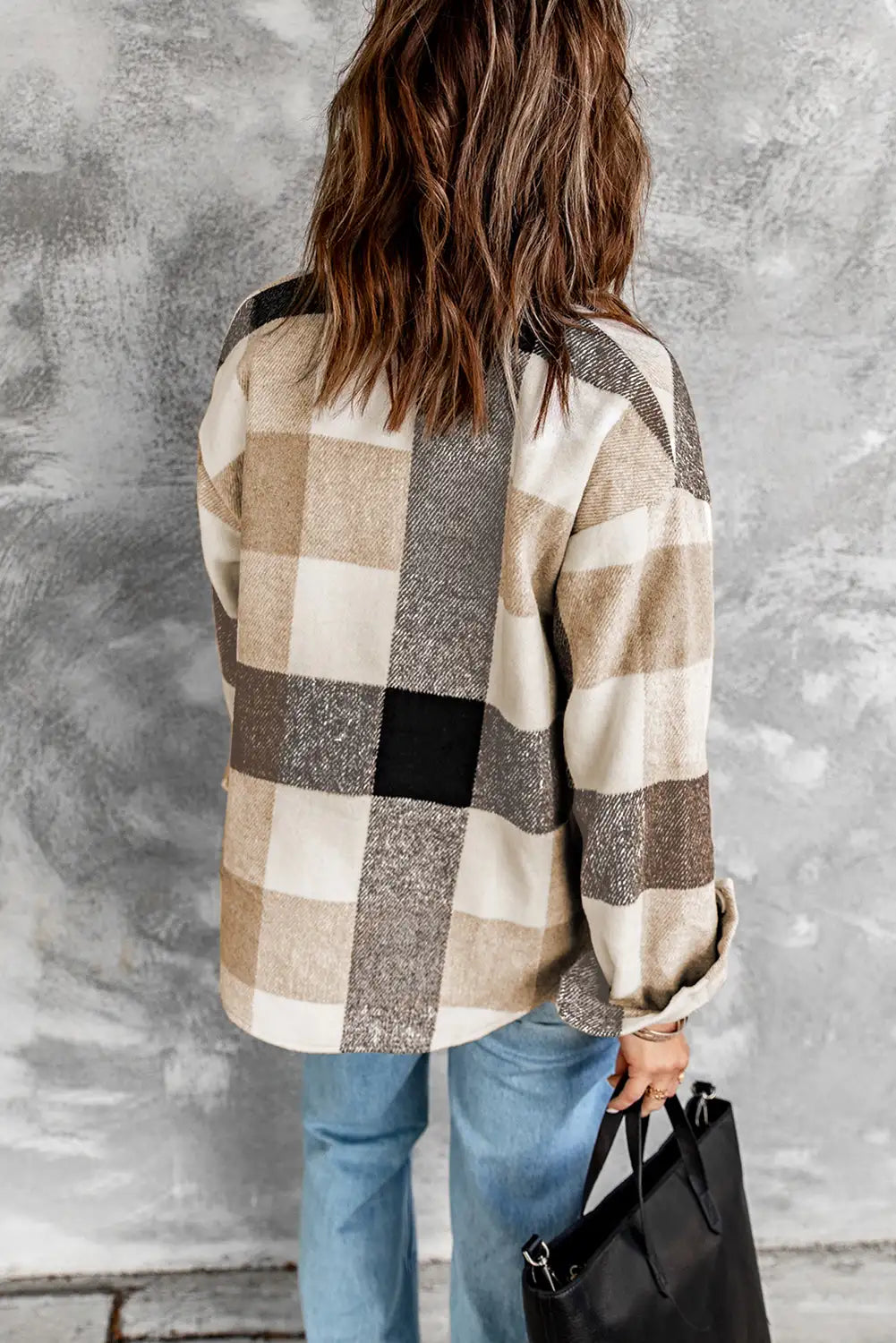 Chaqueta de Cuadros en Bloque de Color Caqui para un Estilo de Invierno Sin Esfuerzo