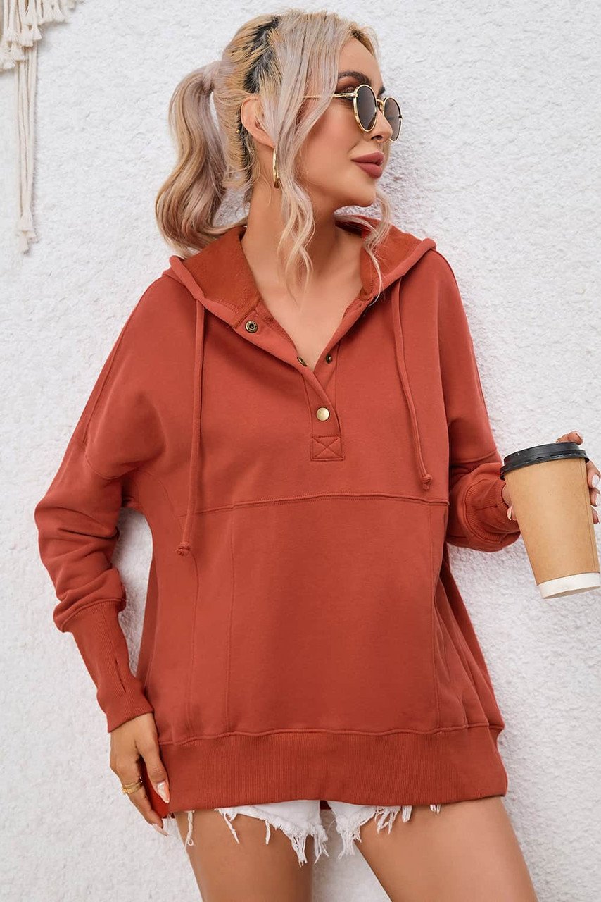 Sudadera Ancha con Capucha Naranja, Cierres a Presión y Agujeros para Pulgares