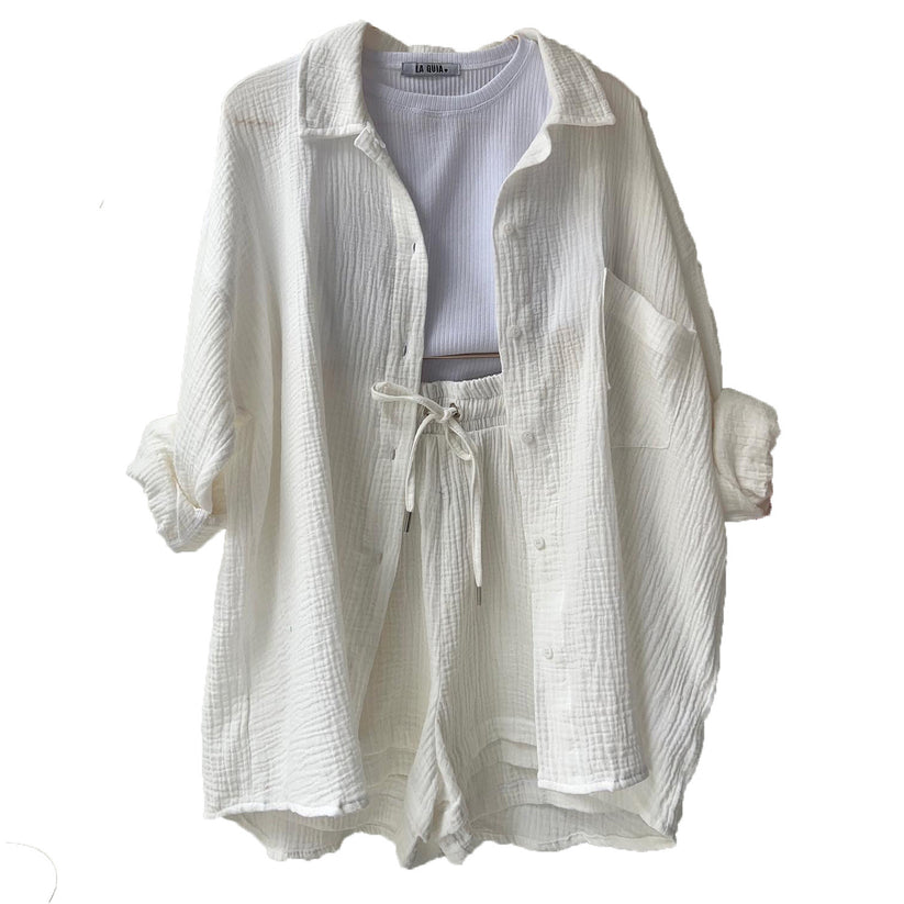 Conjunto veraniego de camisa fluida con botones y pantalón corto a juego para mujer