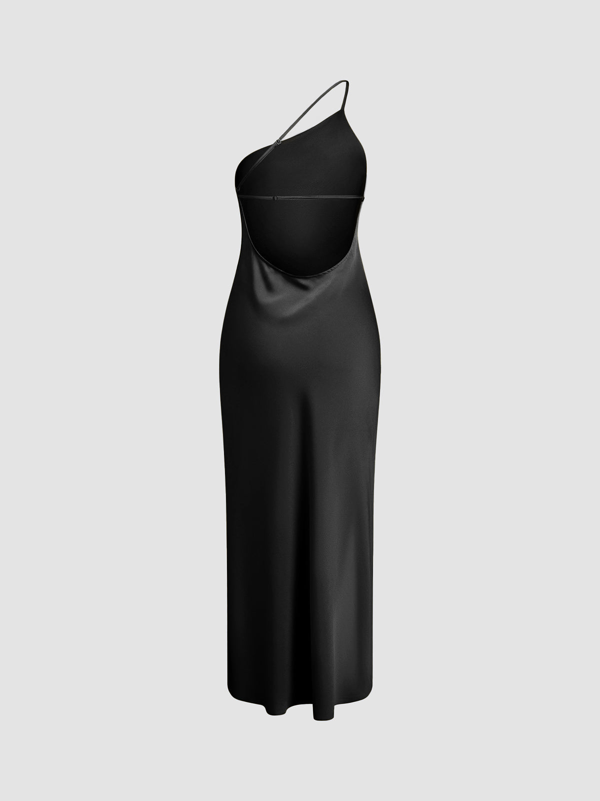 Vestido largo elegante con cuello halter y abertura alta