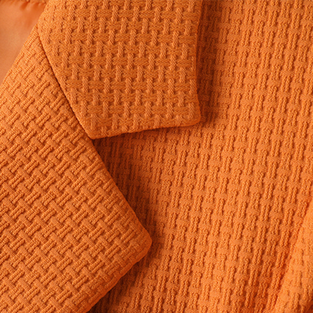 Blazer elegante para mujer con botones y diseño sofisticado