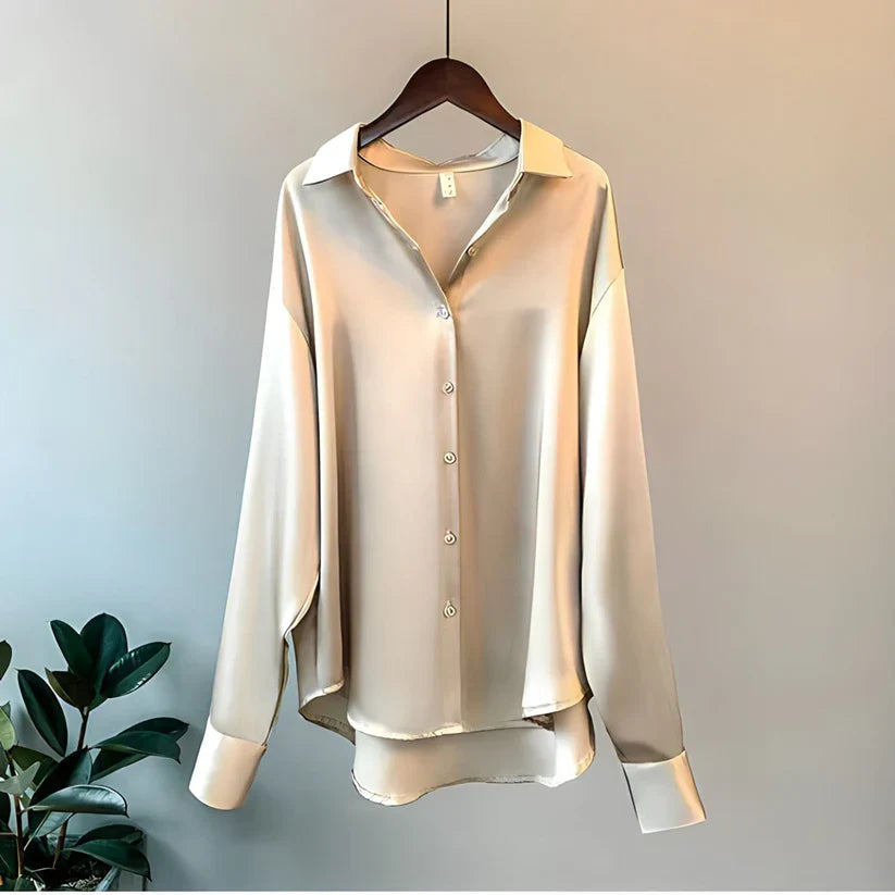 Blusa elegante de mujer con mangas largas y cierre de botones ideal para uso diario