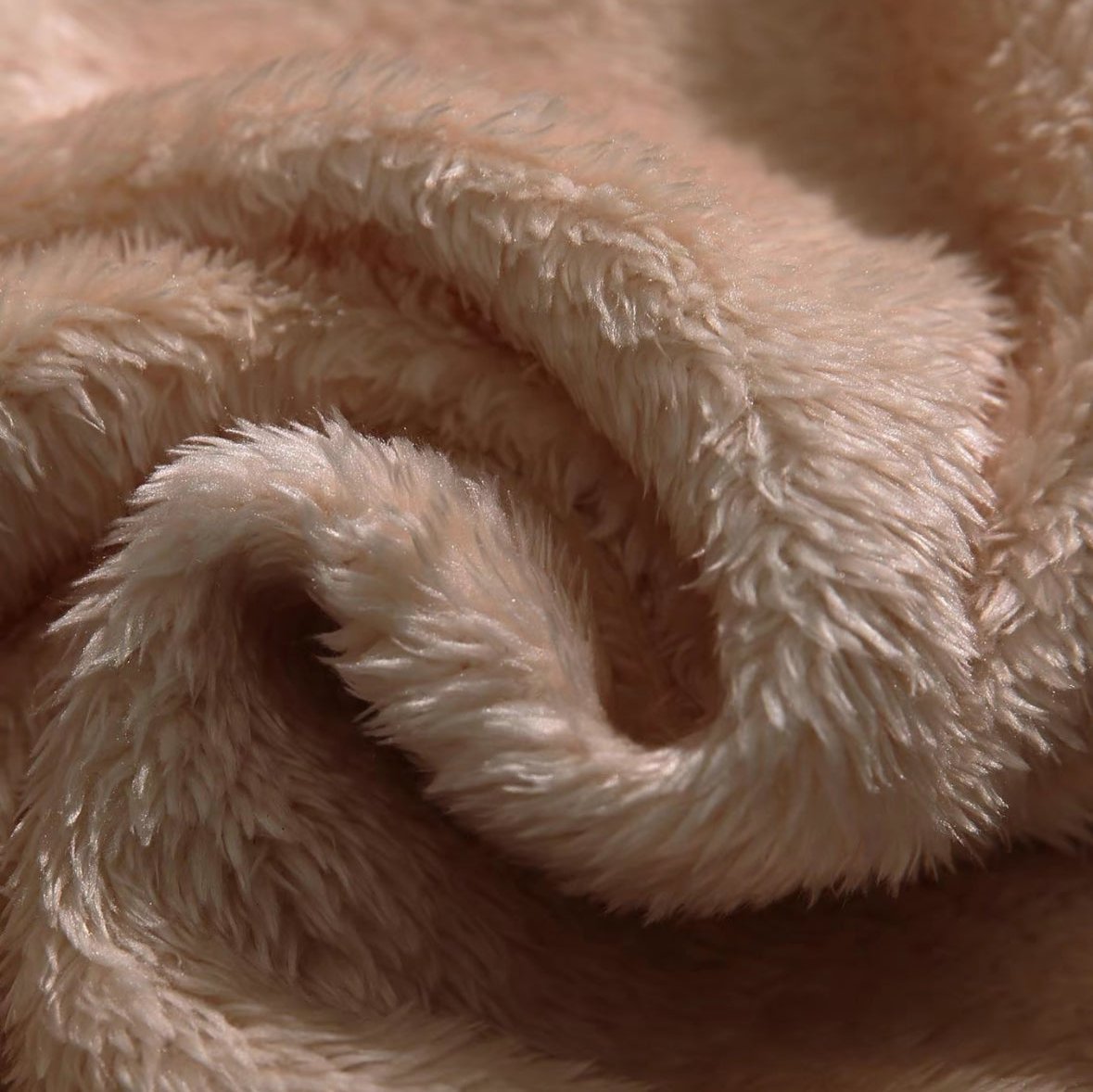 Sudadera Estilo Oso de Peluche con Bolsillo Grande y Diseño Moderno
