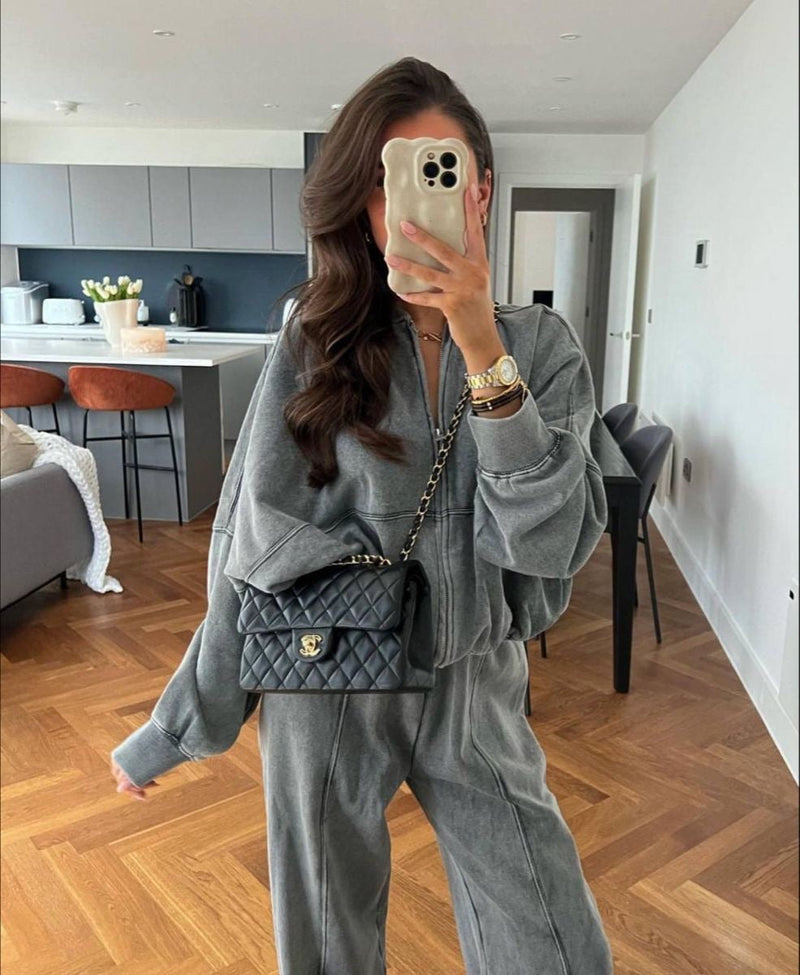 Conjunto deportivo casual para mujer con chaqueta de cremallera y pantalón acampanado de talle alto