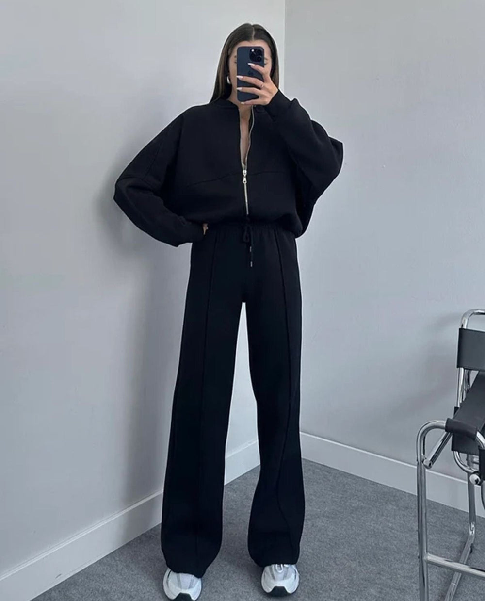 Conjunto deportivo casual para mujer con chaqueta de cremallera y pantalón acampanado de talle alto