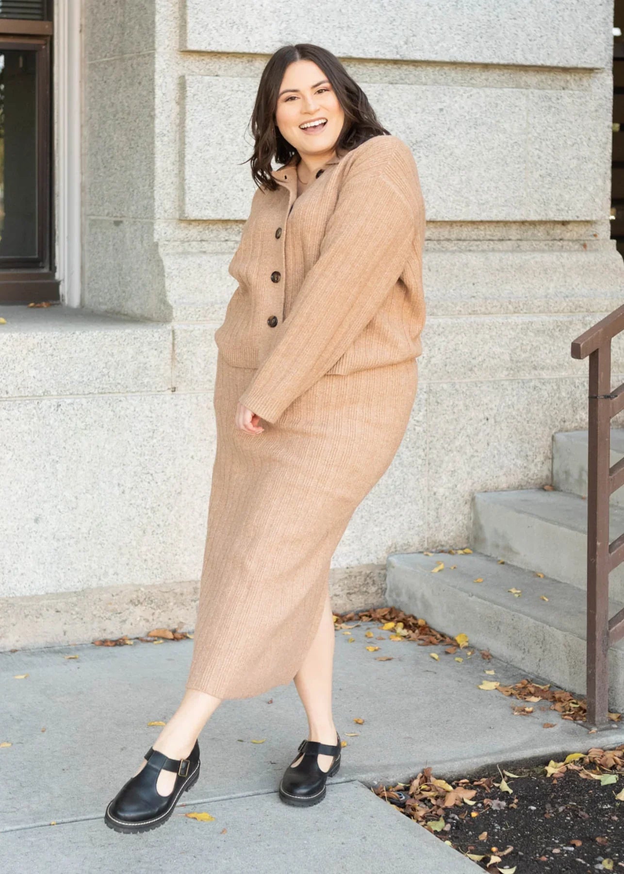 Suéter de Punto Acanalado Color Camel para Mujeres - Suave y Elegante