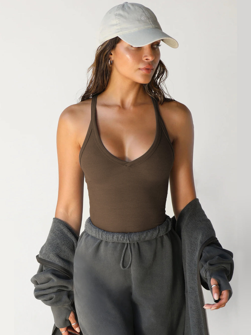 Top sin mangas para mujer con escote en V y espalda deportiva estilo halter