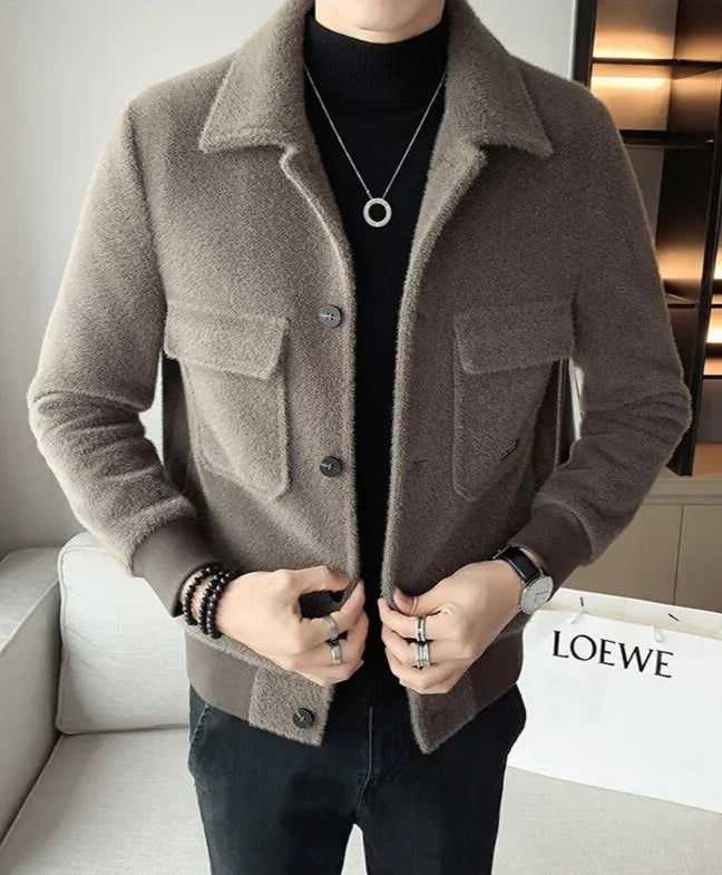 Abrigo de invierno elegante con corte clásico