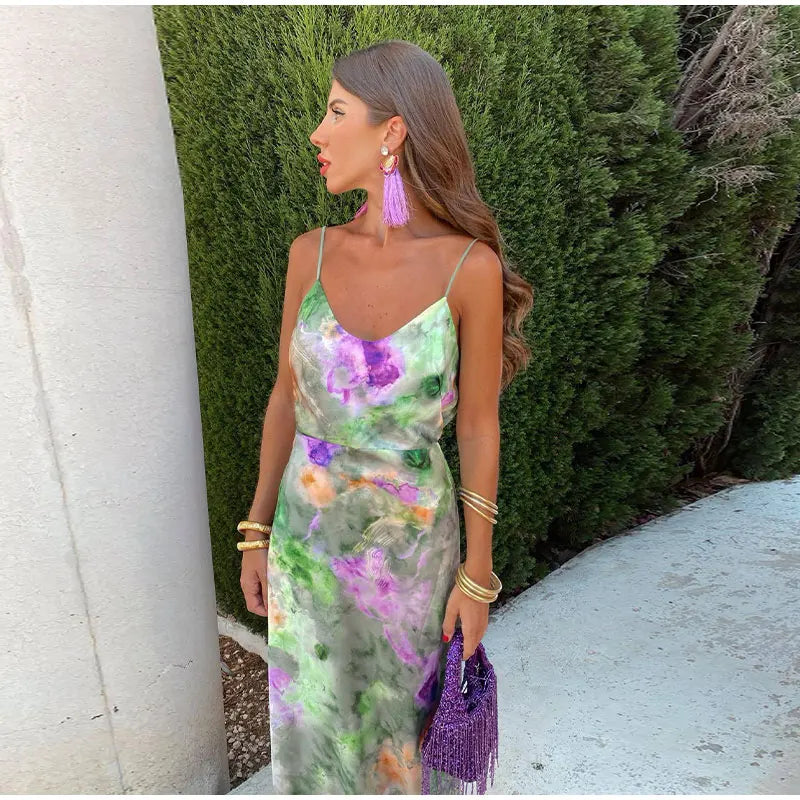 Vestido largo con tirantes, espalda descubierta y bufanda desmontable