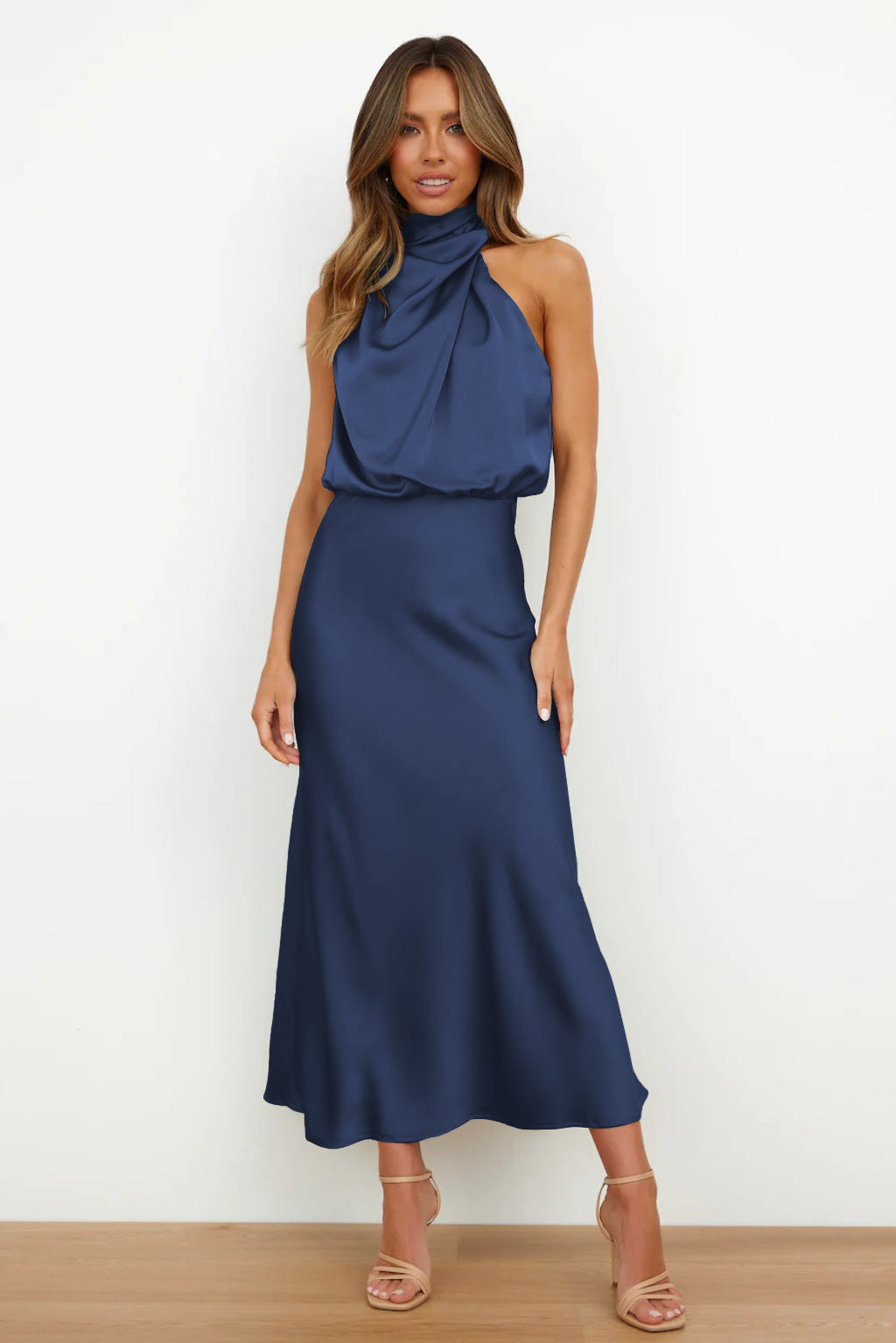 Maxi vestido largo con diseño elegante ideal para ocasiones especiales
