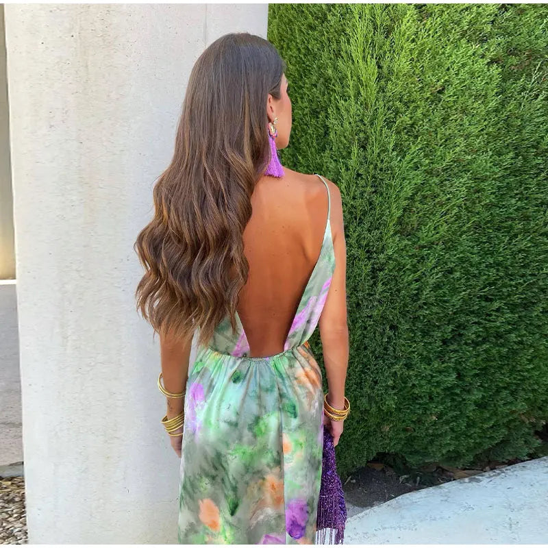 Vestido largo con tirantes, espalda descubierta y bufanda desmontable