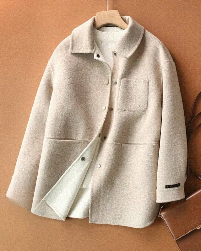 Abrigo Infantil con Sobretodo Elegante para Confort y Elegancia