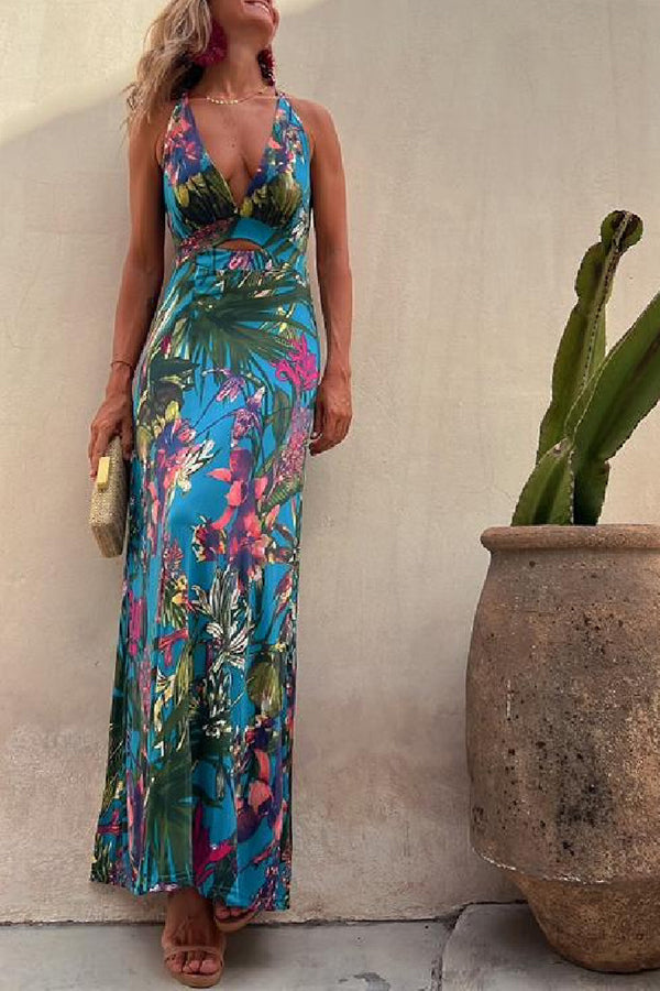 Vestido largo cruzado con estampado tropical y diseño de espalda descubierta ideal para el verano