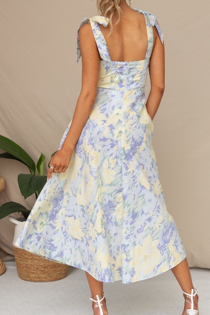Vestido midi con diseño estampado y tirantes finos para estilo casual y moderno