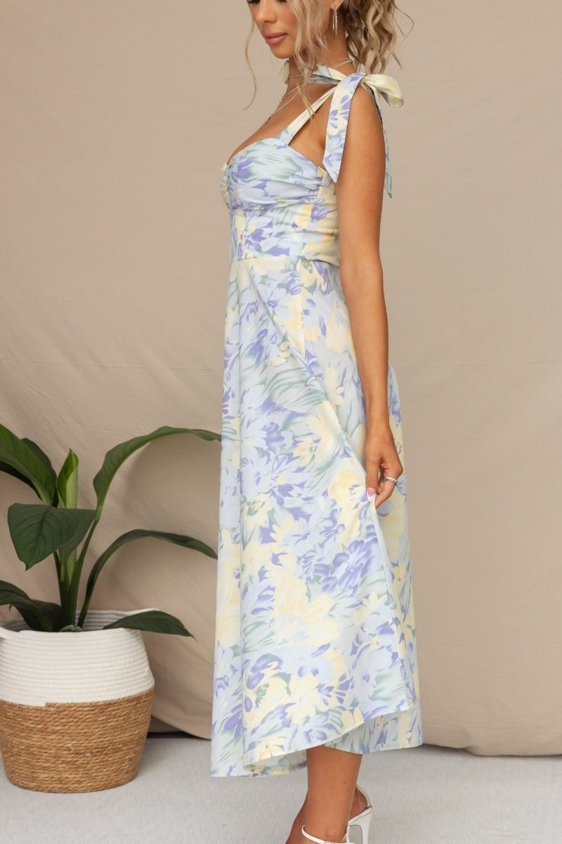 Vestido midi con diseño estampado y tirantes finos para estilo casual y moderno