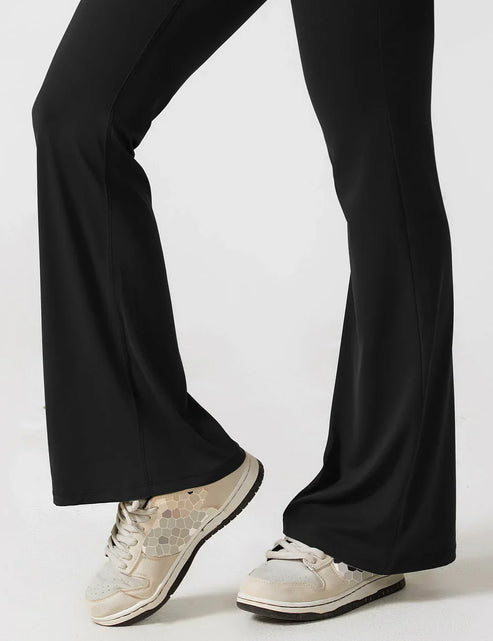 Mono largo acampanado con espalda en V y estilo elegante