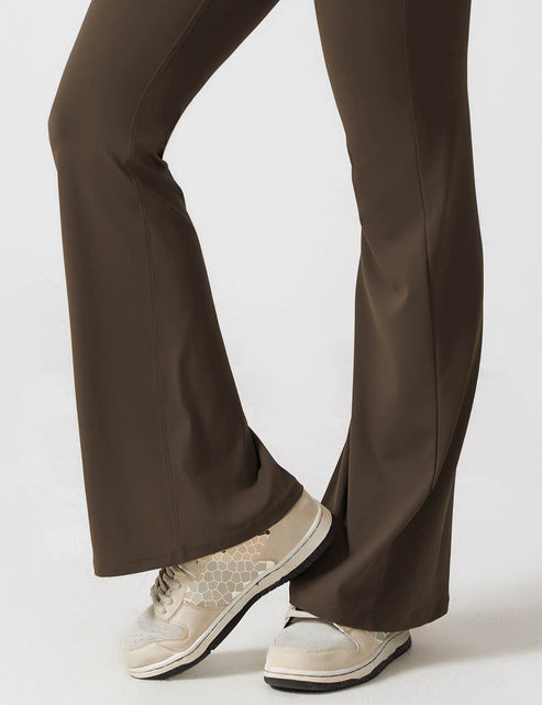 Mono largo acampanado con espalda en V y estilo elegante