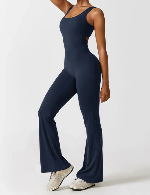 Mono largo acampanado con espalda en V y estilo elegante